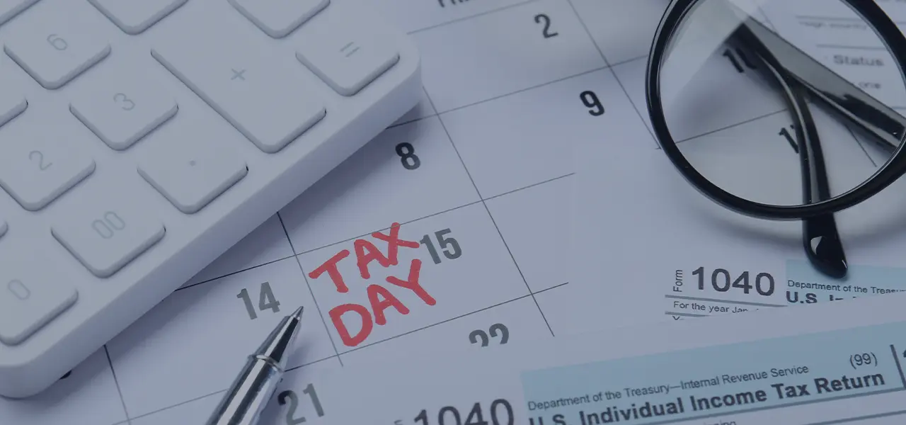 Calendar showing important tax deadline dates